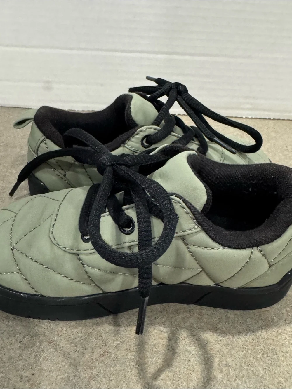 Zara Baby Unisex Quilted Lace-Up Sneakers in Light Olive